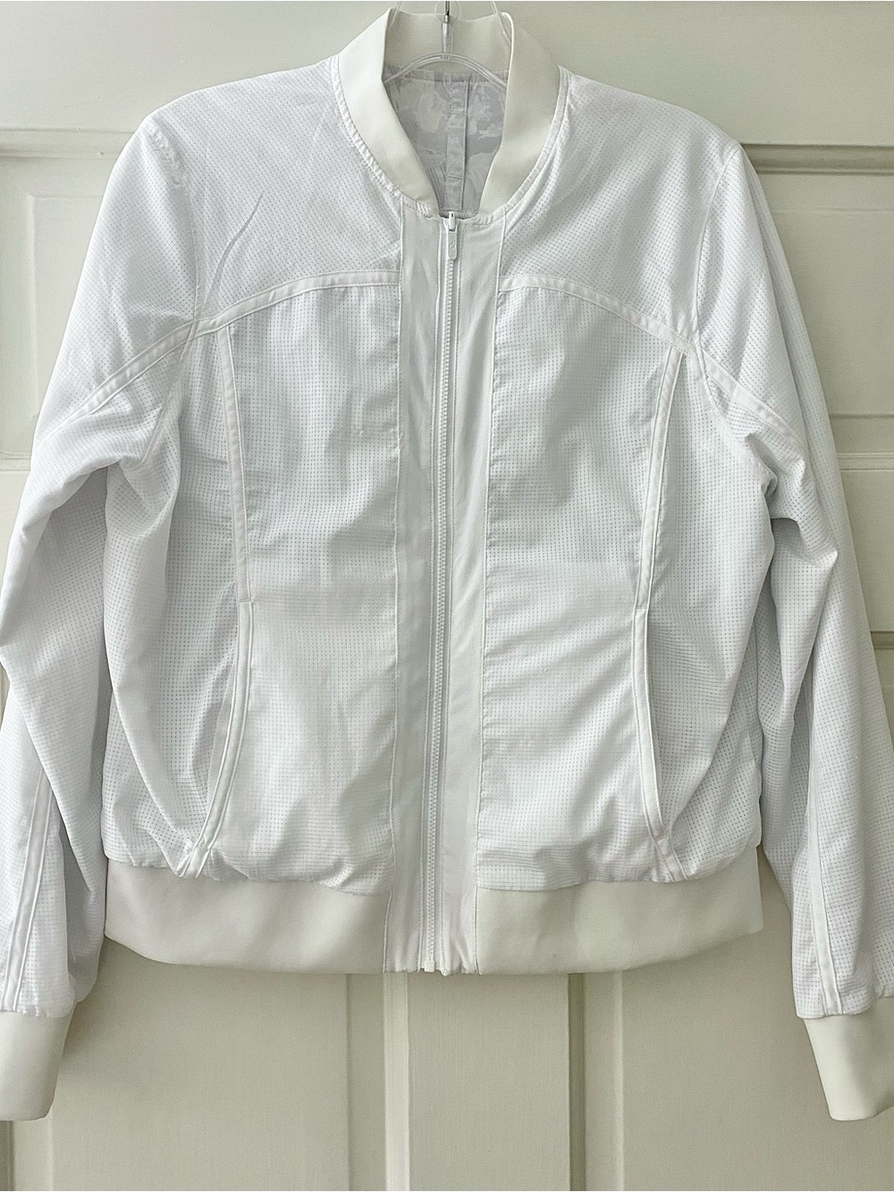 lululemon athletica Bomb around jacket 🩵 Reversible - white/Eternal wave white 8